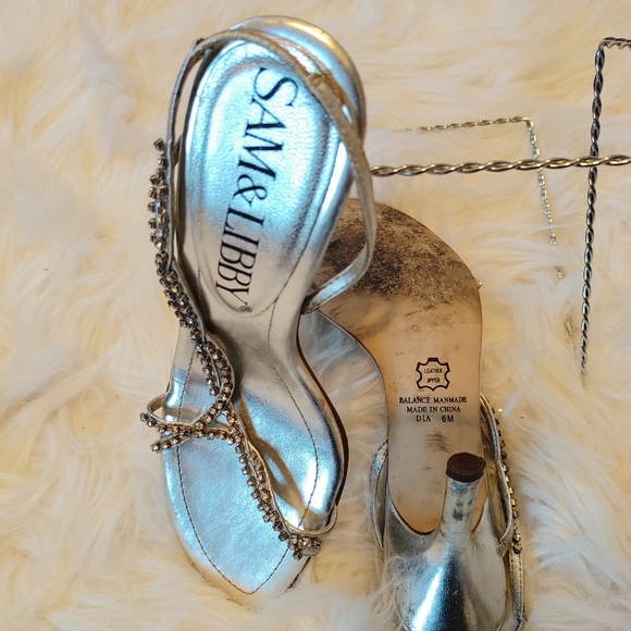 ❤️Y2K Sam and Libby dia silver rhinestone studded stilettos size 6M - Picture 9 of 9